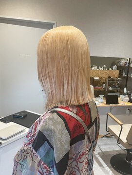 ニュウニュウ(NIU NIU) 抜きっぱなしブリーチカラー♪