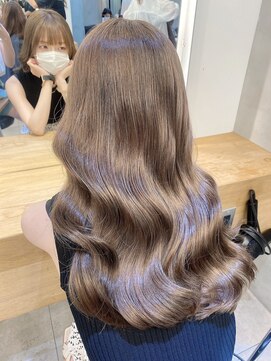 ジーナ セントラル銀座(Zina) ツヤ髪＊色気溢れる艶髪＊プラチナベージュ【ZinaCENTRAL】