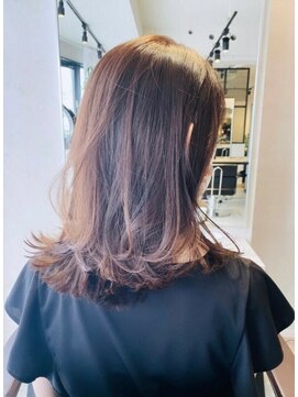 アン たまプラーザ(un) 外ハネミディアム＋イルミナカラー【髪質改善オージュアサロン】