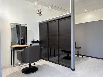 ネクサス(nexus)の写真/経験豊富なスタイリストがマンツーマン施術×個室空間◇男女共に支持される実力派サロン＊