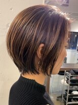 表参道白髪ぼかしウルフショートボブアッシュベージュ30代40代