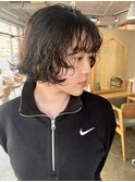 〔stylistカメナシ〕ニュアンスパーマボブ