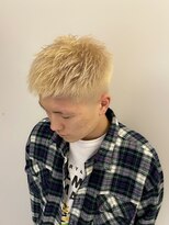 ビアンコ(bianco produce by L'Aube)&nbsp;抜きっぱなしハイトーン フェードカット ベリーショート