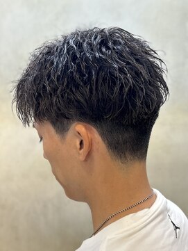 ドルクス 上野店(Dorcus) ツイストスパイラル/アップバングスタイル