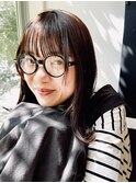 ミディアムポイントレイヤーシースルーバングチョコレートカラー