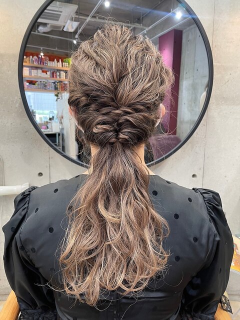 結婚式お呼ばれヘアアレンジ/ゆるふわアレンジ