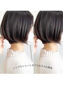 ショートボブ