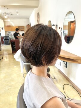 ジャンテーユ ガレ(GENTILLE GALLE) 軽やかにまとまるショートボブ