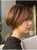 大人可愛い 小顔ショートボブ