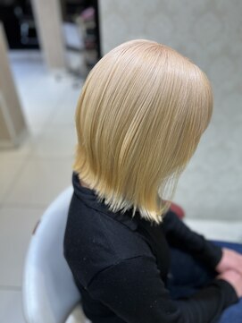 アース 新越谷店(HAIR&MAKE EARTH) 越谷　ハイトーン　外ハネボブ×ブロンドヘア