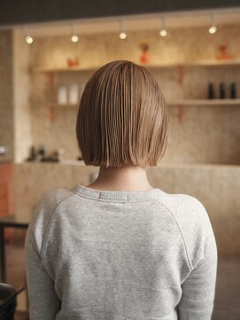 ジュール(JOULE'S) ベージュボブハイトーンボブミニボブ大人ボブ切りっぱなしボブ