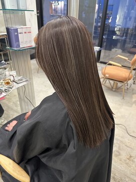 ユイマァル 岡山店(YUIMARL) 白髪ぼかしお洒落ハイライト