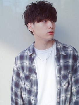 レジュアル(RESSUAL) 無造作　波巻　ニュアンスマッシュ　センターパート　ツイスパ