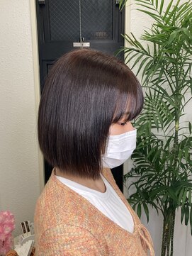 イーエムエー アールビアンカ 名駅店(e.m.a×Ar be.anca) 丸みボブ