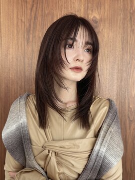 ローネス(LONESS) レイヤーカット　ハッシュカット　透明感カラー