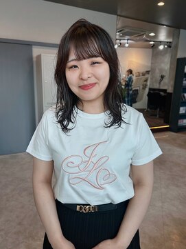 ヨム(YOMU) カーリーヘアー