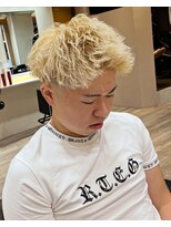 ルースト 渋谷店(ROOST)&nbsp;MEN’S HAIR/波巻ツイストスパイラル/フェザーパーマ/眉毛/渋谷