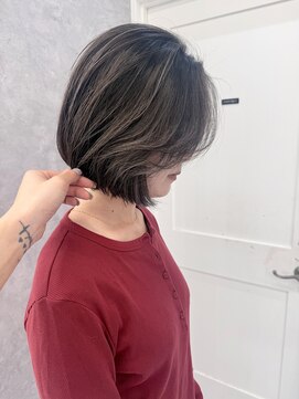 シーエス メイド バイ シャチュー 沖縄店(CS made by SHACHU) フレンチボブ　×  ハイライト