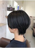 ショートボブ