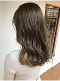 外国人風 × コントラストハイライトカラー × フォギーベージュ