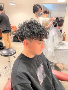 アンティコ(Antico) モテ髪マッシュツイストスパイラル流行ネープレスフェード束感