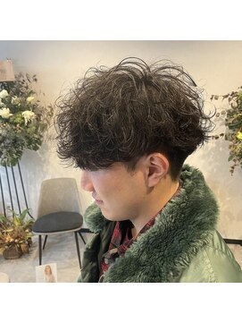 コウ(Kou) 「Kou(コウ)」#波巻きスパイラルパーマ