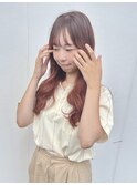 ピンクベージュ