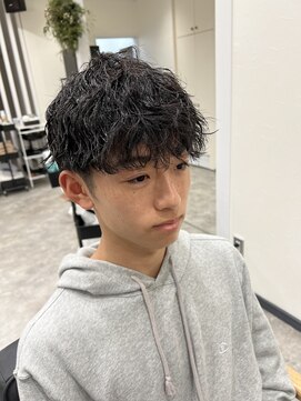 リノアバイフェリア(LINO’A by felia) 10代20代30代40代50代☆人気の波巻きパーマ☆