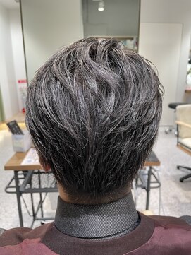 ゼストララ(ZEST Lara) 【YUICHI】ロマンスグレイ白髪ぼかし【吉祥寺】