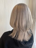 ビスイル 秋葉原店(Vis ill)&nbsp;ブリーチハイトーン髪質改善ウルフレイヤーくびれボブベージュ