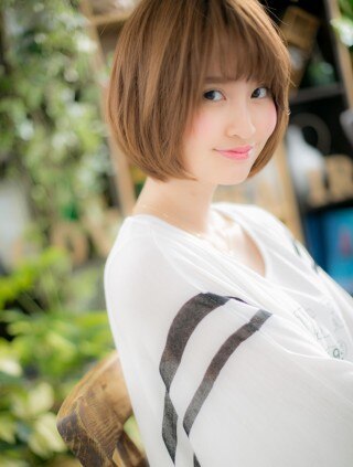 オレンジカラー耳かけ前下がり小顔大人ボブd川口10代20代30代