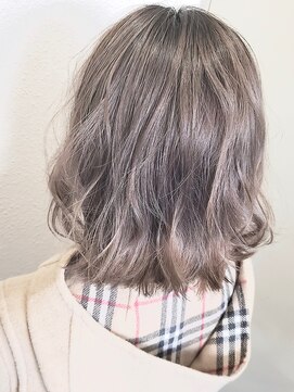 シンティアバイアルティナ 渋谷店(Cyntia by artina) ダブルカラー×ホワイトグレージュ【Cyntia渋谷】[渋谷/渋谷駅]