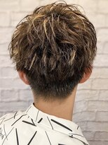 銀座マツナガ 新宿野村ビル店&nbsp;ツーブロック刈り上げ×ルーズツイスト