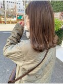 柔らかベージュ