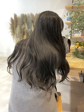 リト(riTo) 20代暗めカラーデザインカラーロングオリーブグレージュベージュ