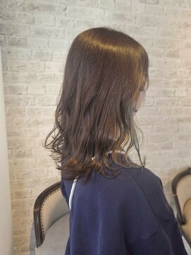 リン(Lin) フォギーベージュ