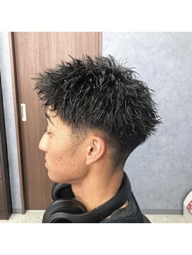 クレオ 福大通り店(CREO) 緩めツイスト×刈り上げスパイキーショート