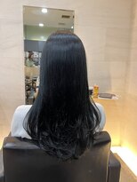 アージェガーデン(AGEE GARDEN) ブルーブラック×レイヤーカット