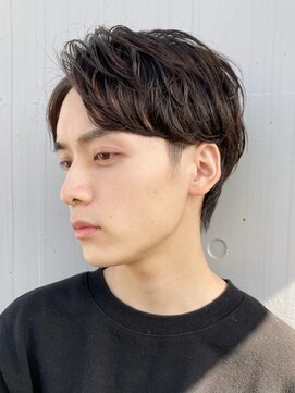 クラップス オル 金沢八景(CLAPS Ore) センターパートスパイラルパーマツーブロック刈り上げメンズヘア