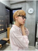 マッシュショート　ピクシーショート　ブロンドベージュ