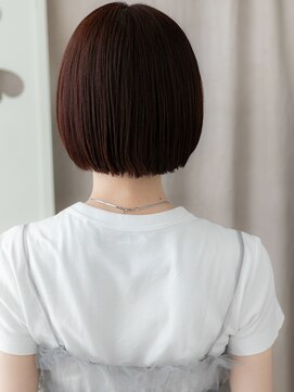 カバーヘア ブリス 大宮西口(COVER HAIR bliss) ダークブラウン切りっぱなしぱっつんボブTc5大宮20代30代40代!