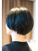 ビースリー ロア&nbsp;横浜駅近＊暗髪ショートボブ×イルミナカラー スターダスト