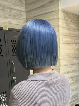 ヲタク(wotaku.) ブルーカラーブルーヘアダブルカラーケアブリーチミニボブ青髪
