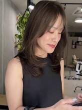 ルティー(Luti) 大人っぽミディアムレイヤー