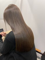 カミエ(kamie)&nbsp;ベージュロングの上質な仕上がり×3点セット施術
