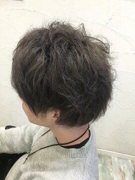 フルハウス (Full house HAIR DESIGN) アドミオでブリーチonカラー