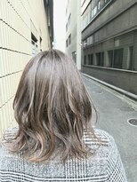アールヌーヴォ(art nouveau) 外はねアッシュブラウン