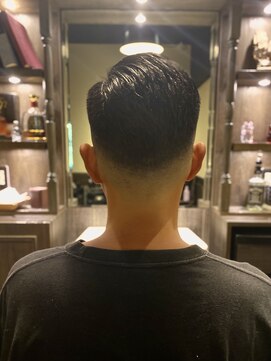 バレス 田町(BALES) [スキンフェード/ツイストスパイラル/田町]