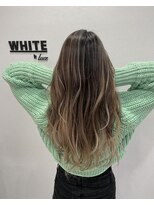 アンダーバーホワイト 西宮店(_WHITE) 外国人風ハイライトカラー　アッシュベージュ