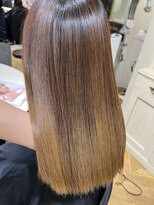 レーヴ(reve)&nbsp;年齢-5髪質改善酸性ストレート／吹田／髪質改善／イルミナ